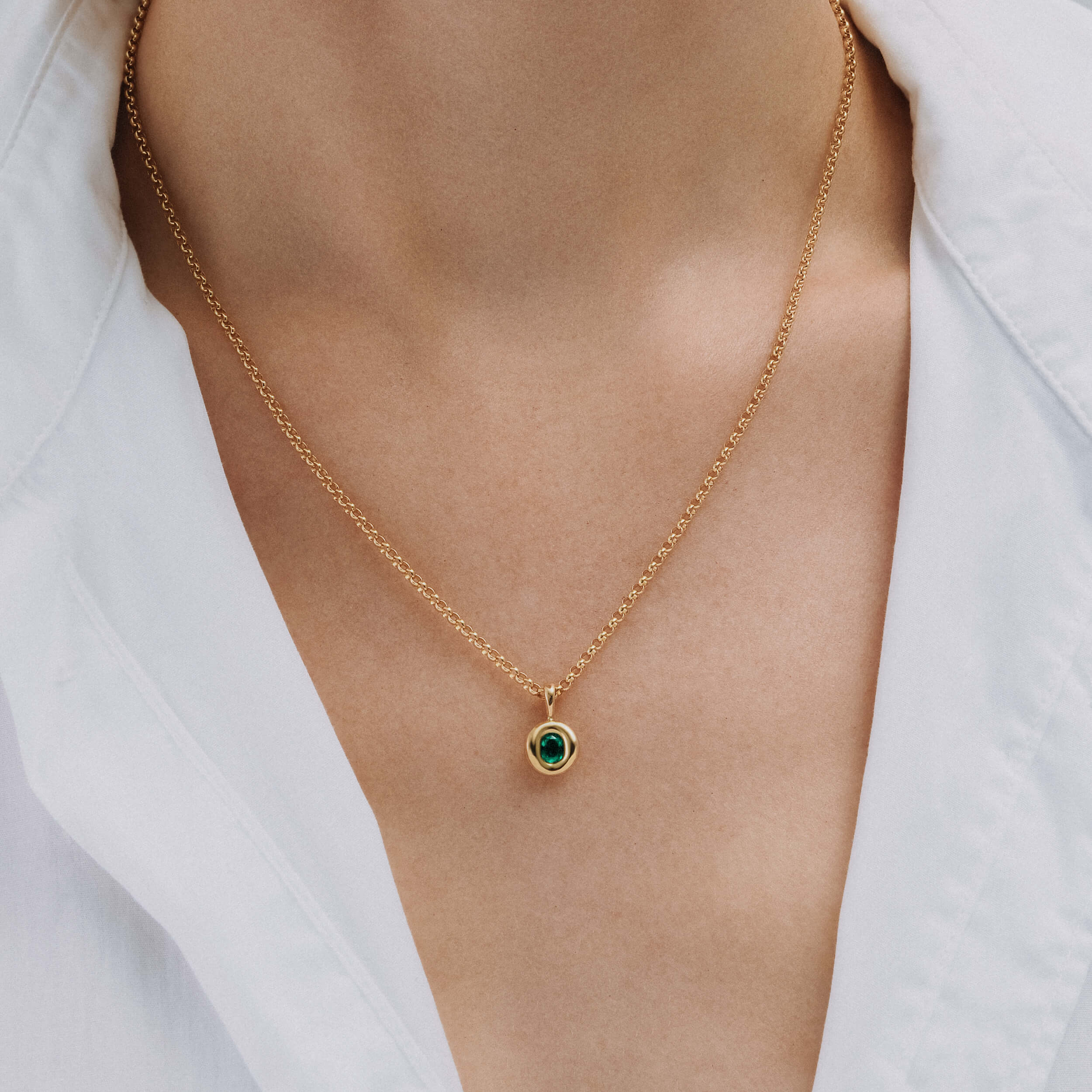 Pillow Pendant 0.38ct Oval Emerald