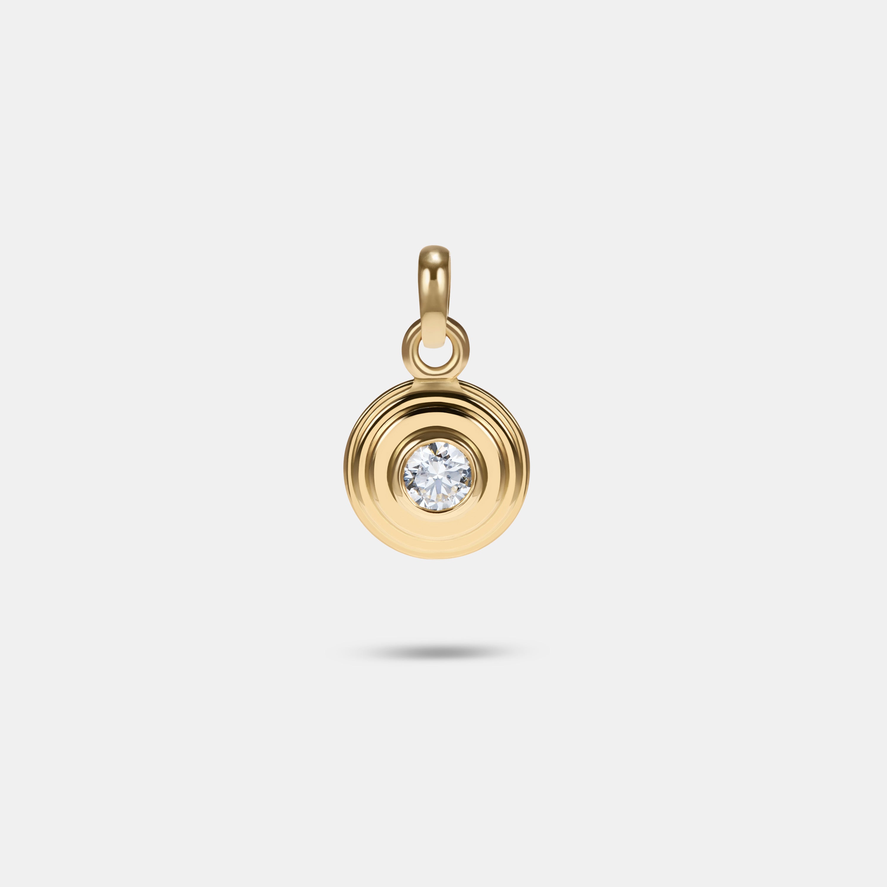 Contours Pendant Charm Round Diamond in 18 Karat Yellow Gold