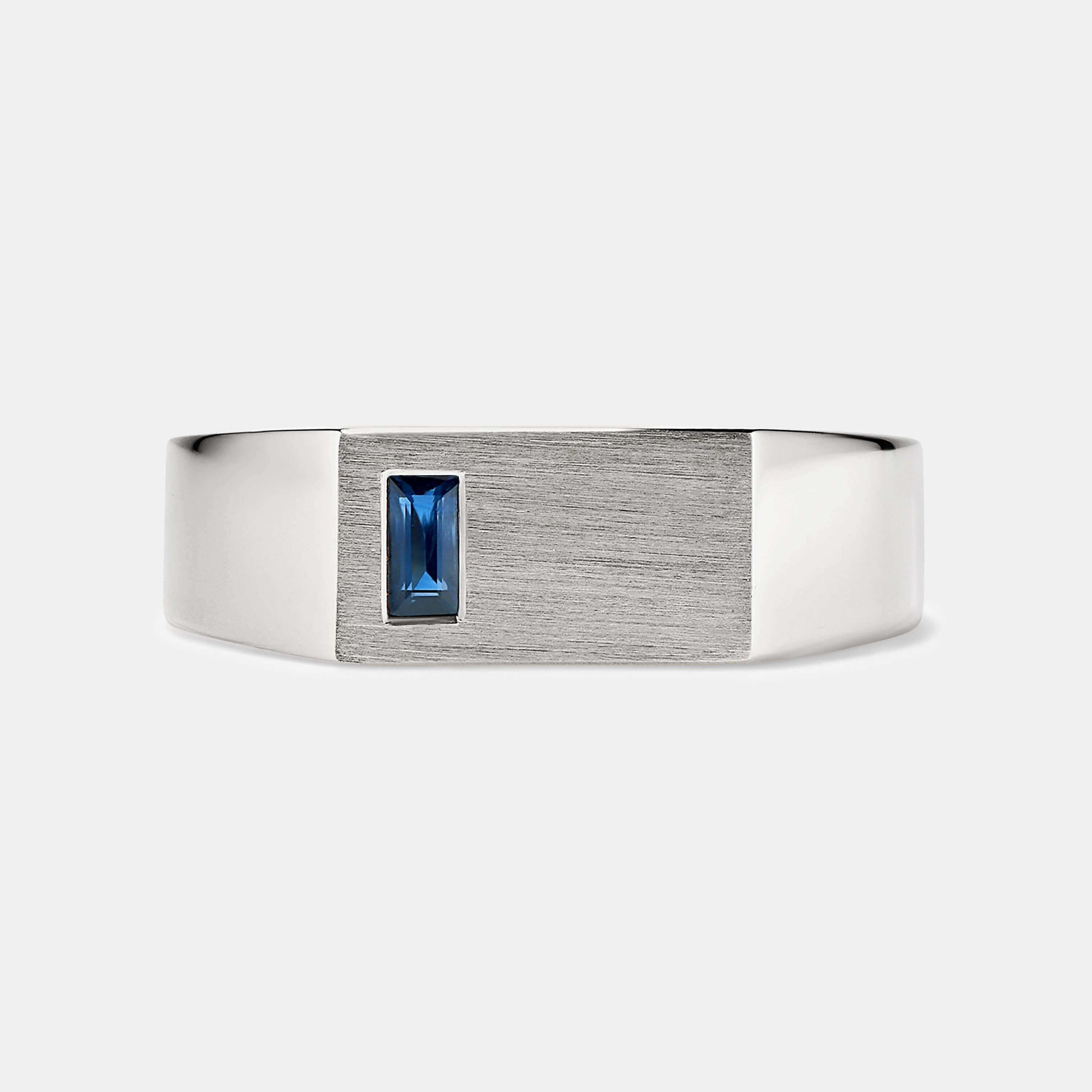 Rectangular Bar Signet with Gemstone in Platinum