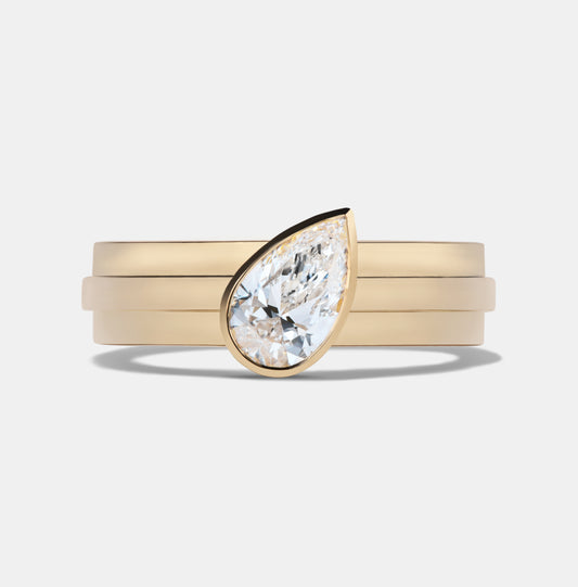 Reneé – 0.90ct Pear Diamond Engagement Ring