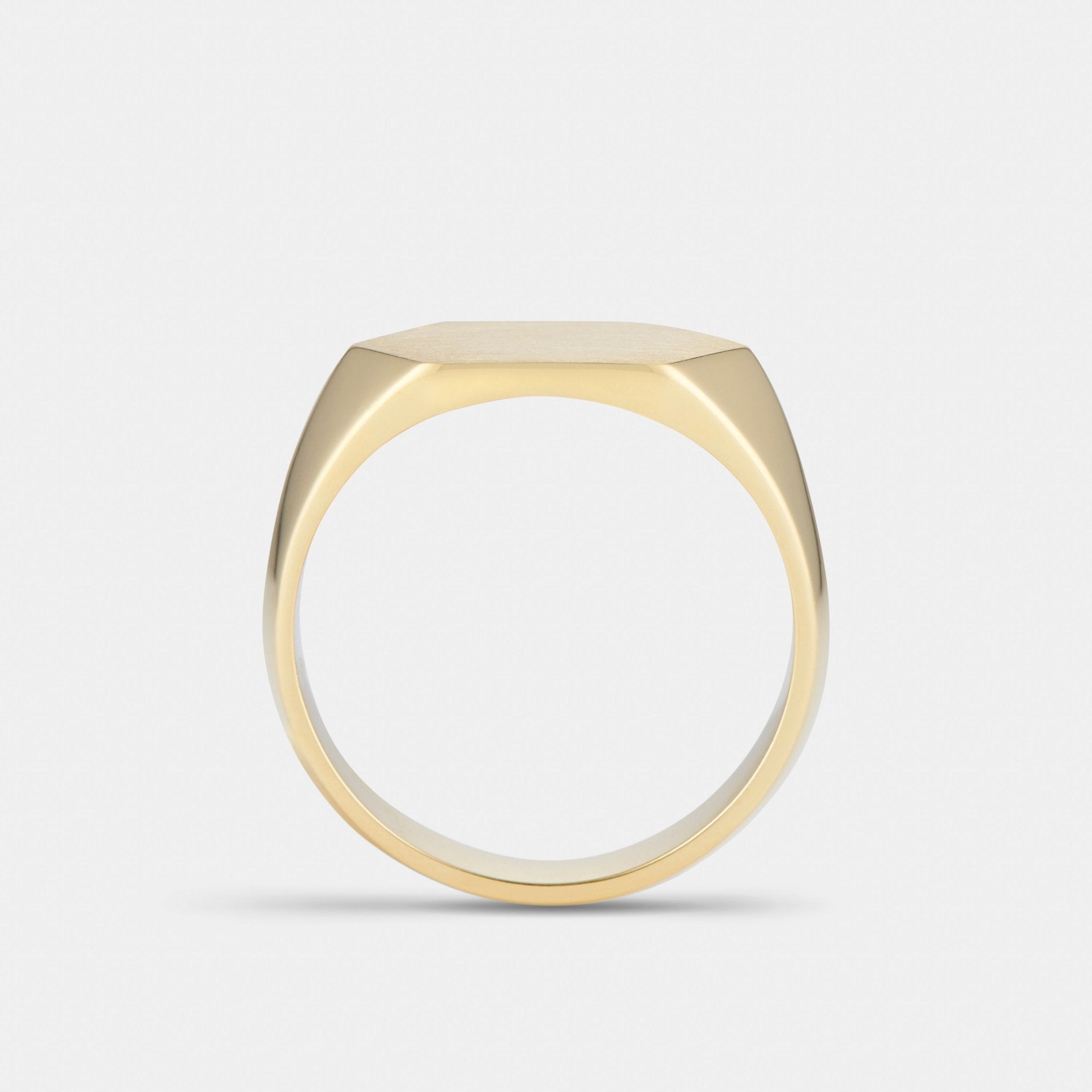 Hexagon Signet Ring in Yellow Gold