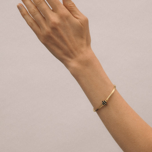 Cog Sapphire Wrist Cuff in 18 karat yellow gold