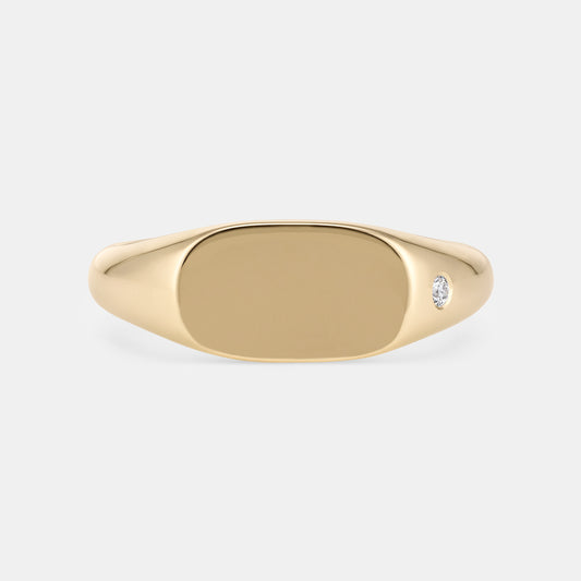 Ellipse Oval Signet with Diamond in Yellow Gold