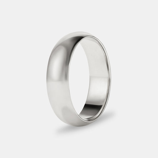 Domed Band in Platinum