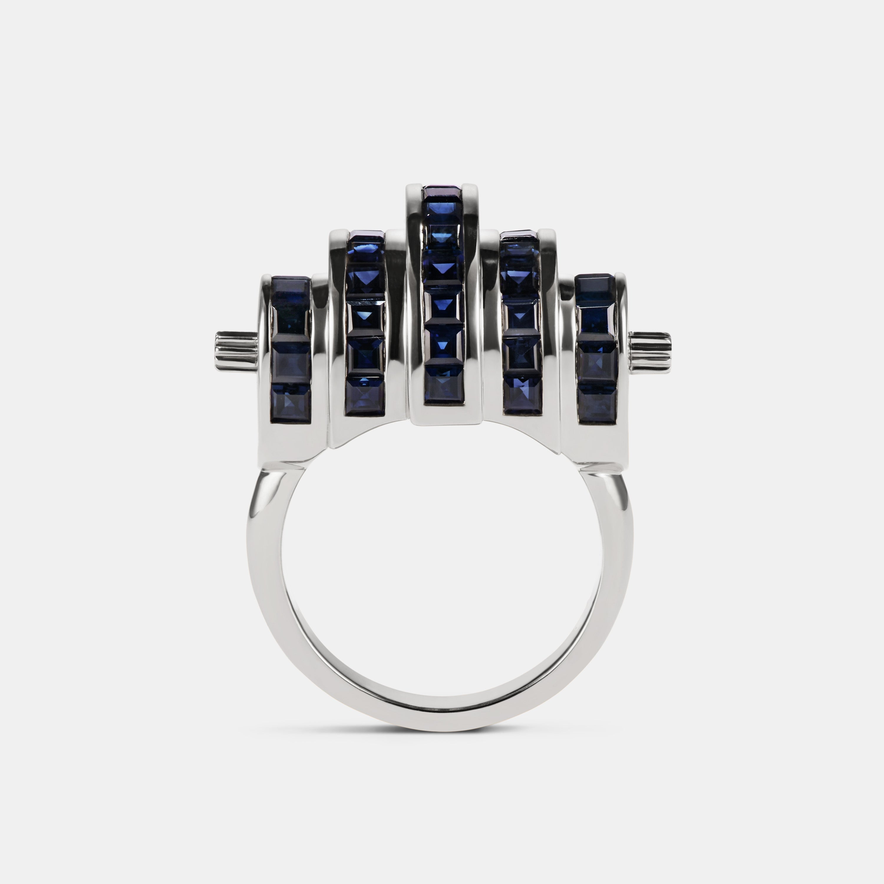 Cog Sapphire Ring in 18 karat white gold