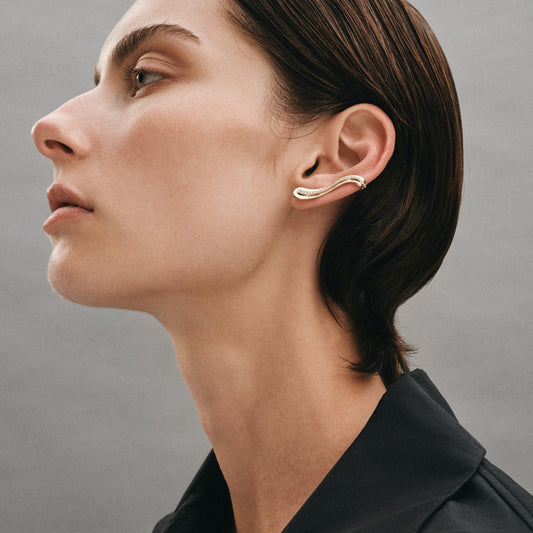 Contours Ear Climber Diamond in 18 Karat White Gold