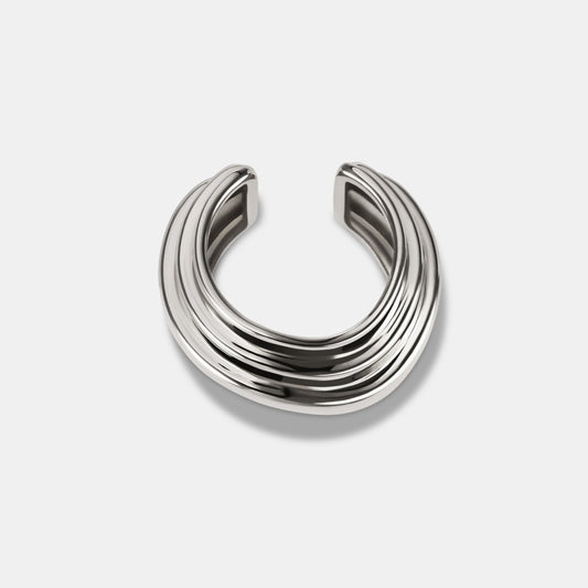 Contours Ear Cuff Diamond in 18 Karat White Gold