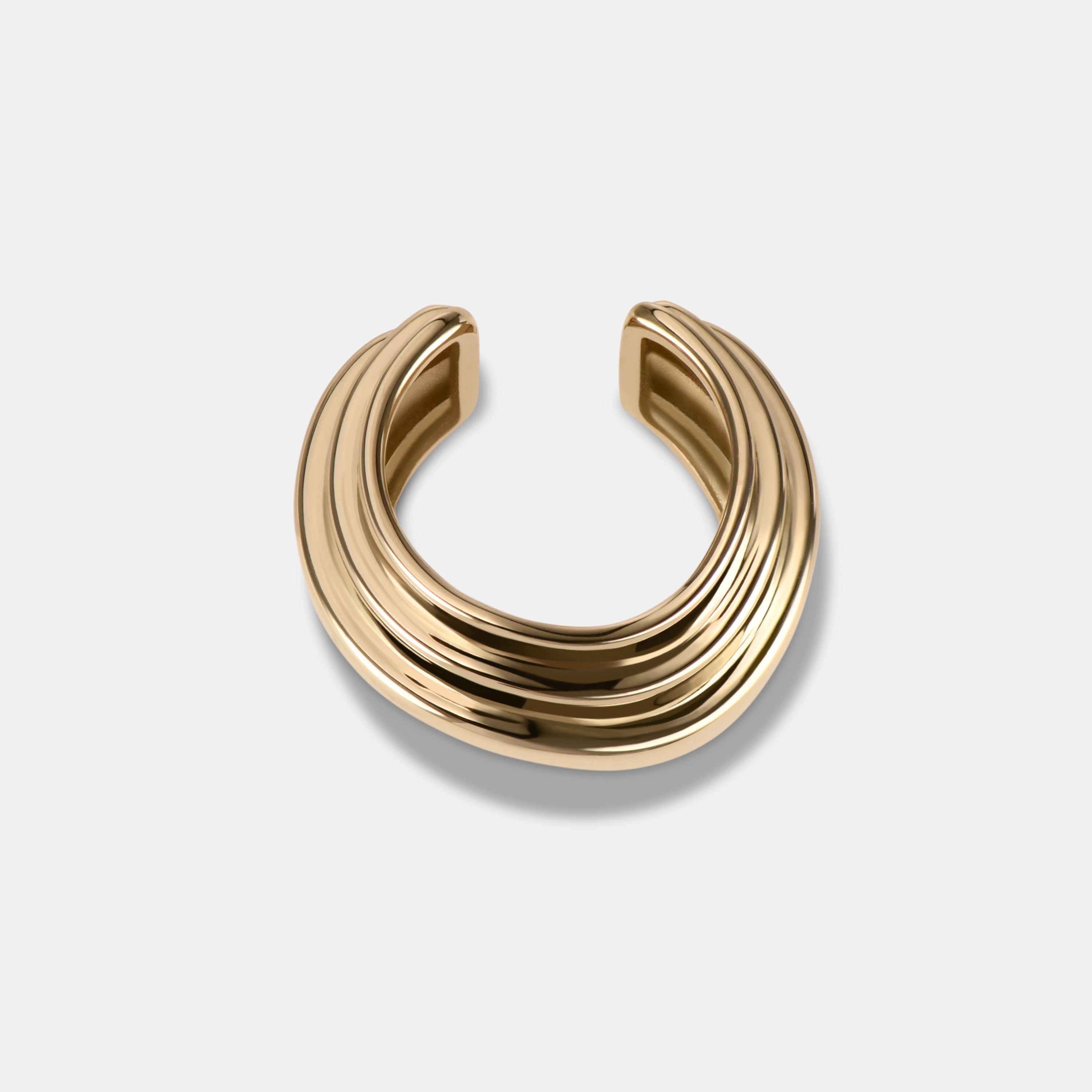 Contours Ear Cuff Diamond in 18 Karat Yellow Gold