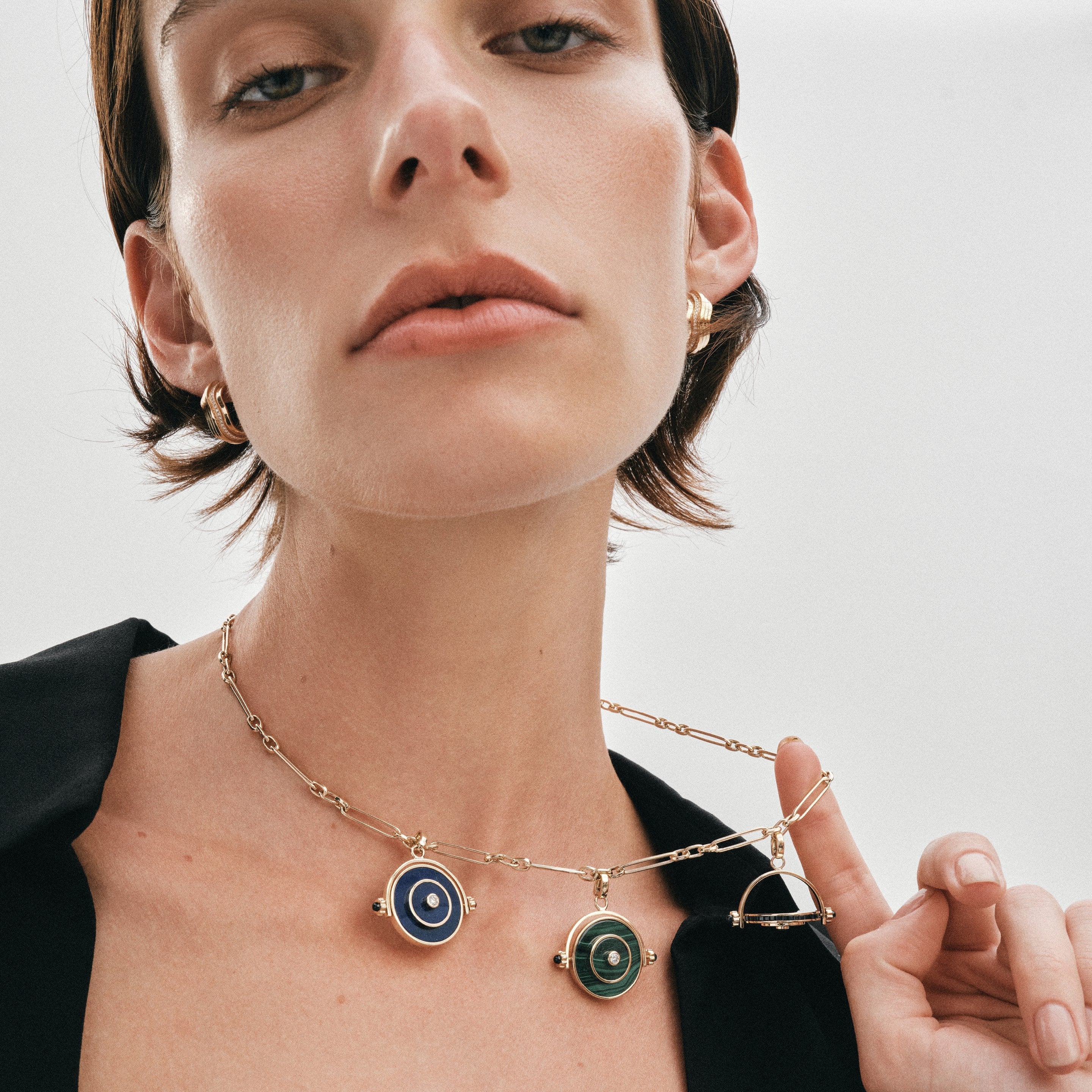 Futurist Spinning Pendant - Sapphire And Diamond In White Gold