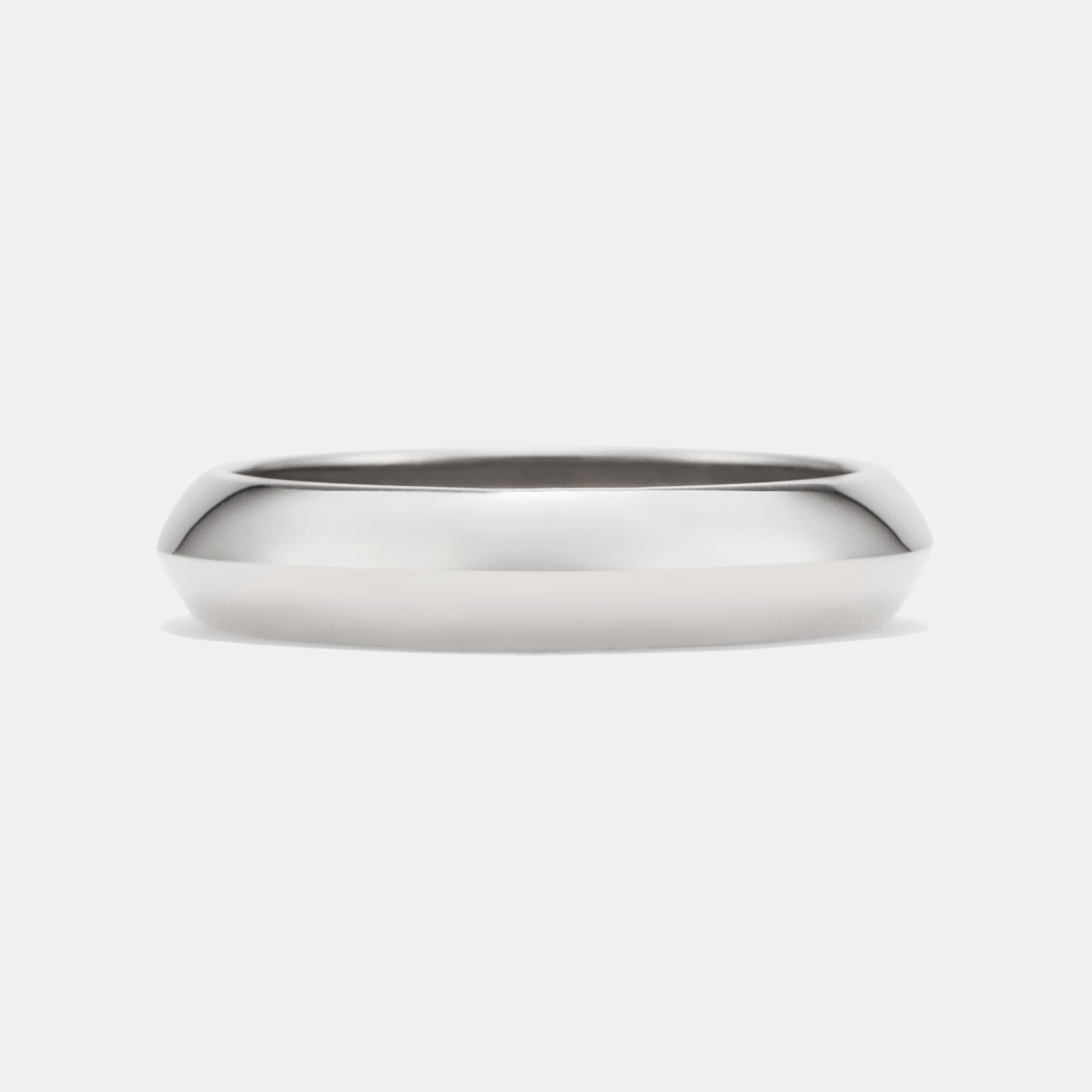 Knife Edge Band in Platinum