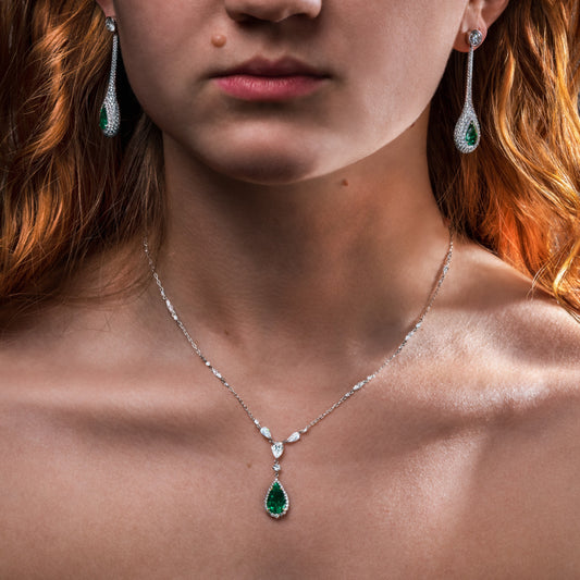 Muzo Emerald Pendant Necklace