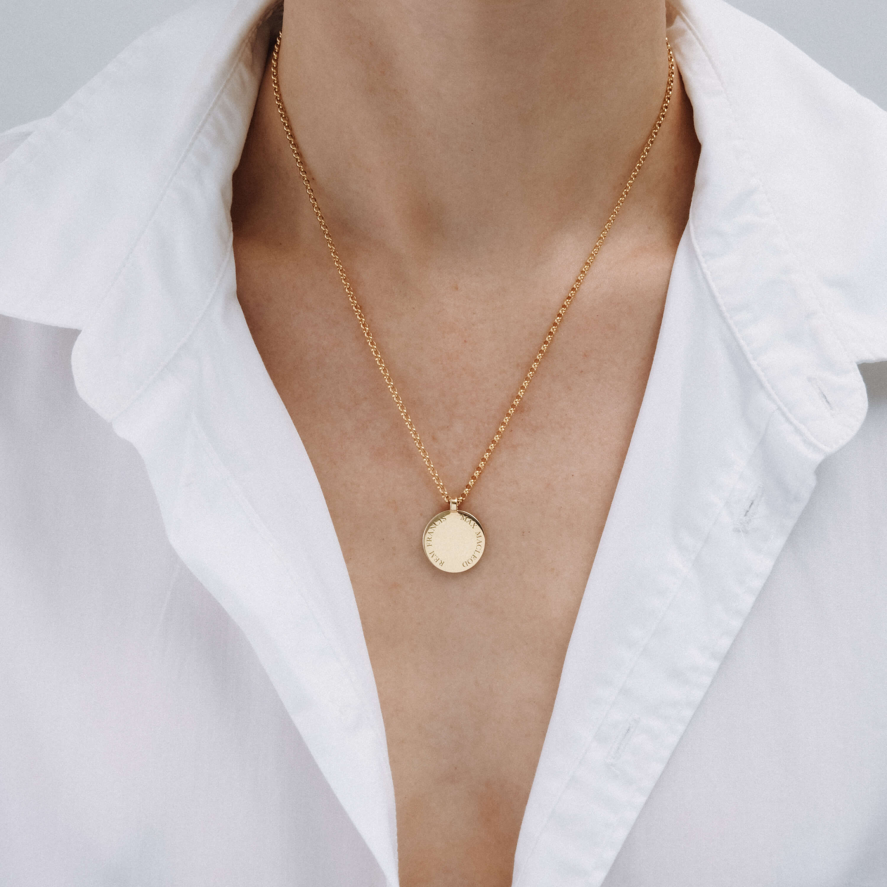 Perimeter Tag Pendant in Yellow Gold