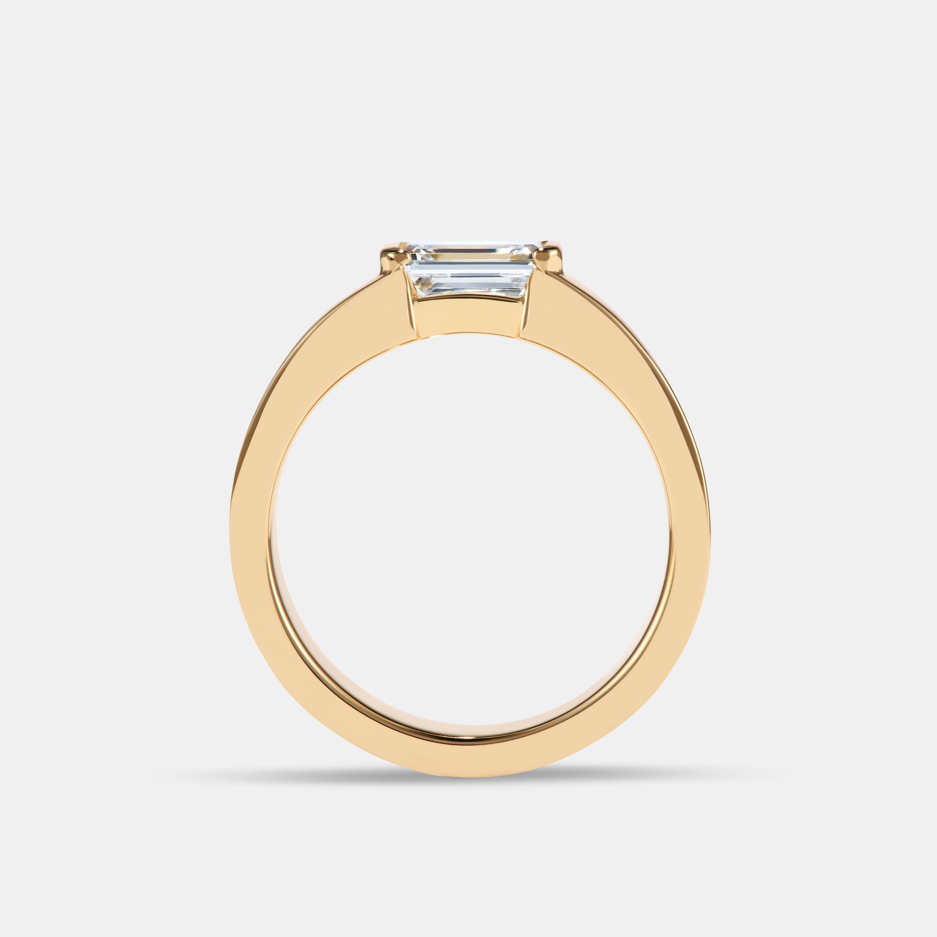 Raya Lab Diamond Solitaire Engagement Ring