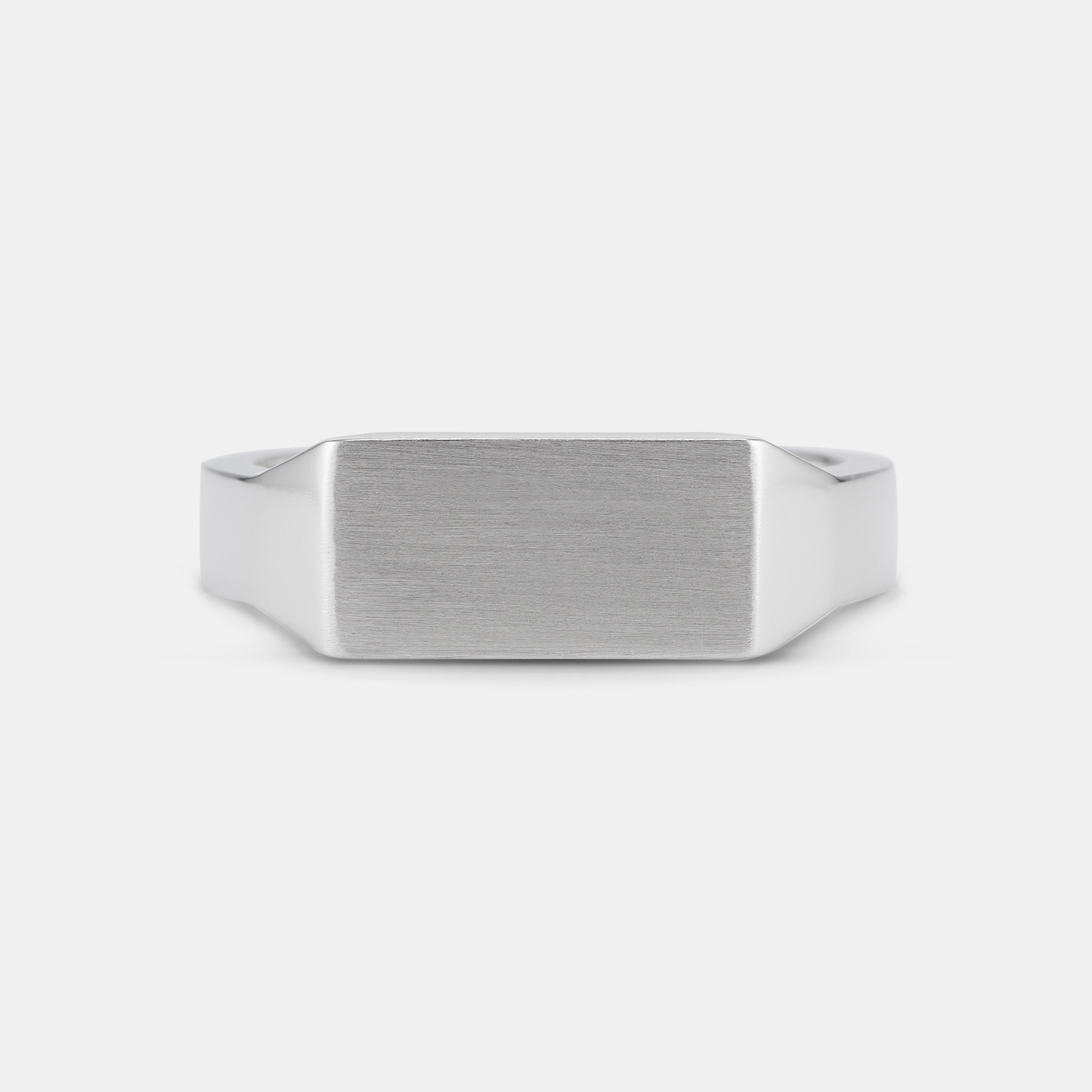 Rectangular Signet Ring in Platinum