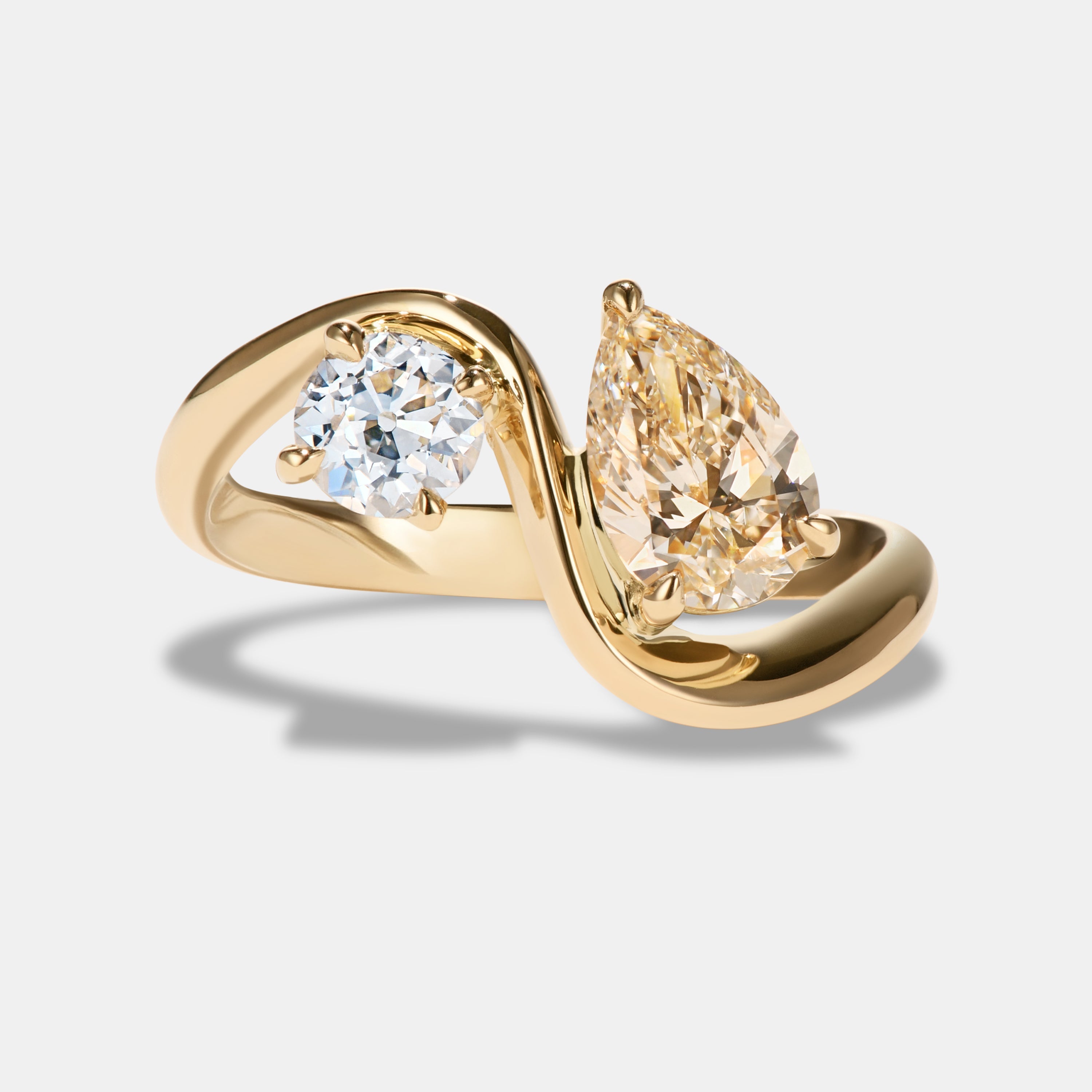 Zaha Diamond Toi Et Moi Engagement Ring