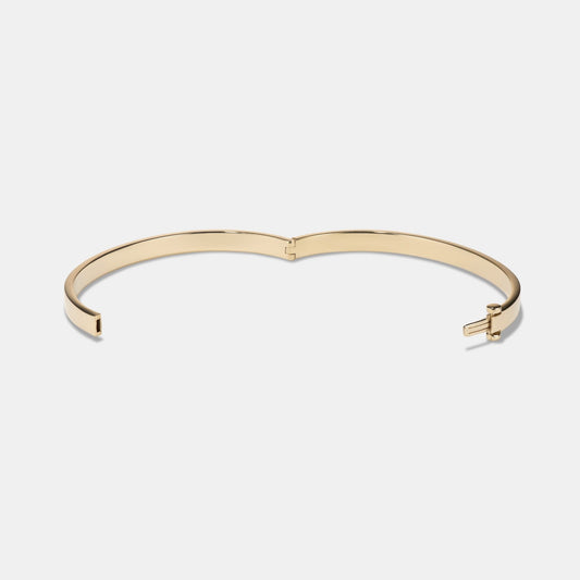 Hinged Bangle in 9 karat yellow gold
